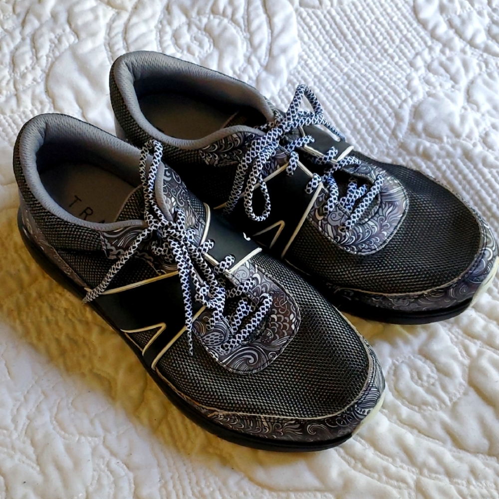 Alegria Traq Qarma Wild Child Black Athletic Shoes 40 9